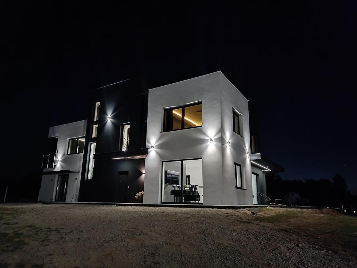 Modern Rancho - Apartamenty Nad Rzeka, Przy Stadninie Koni Kruszyna  Luaran gambar